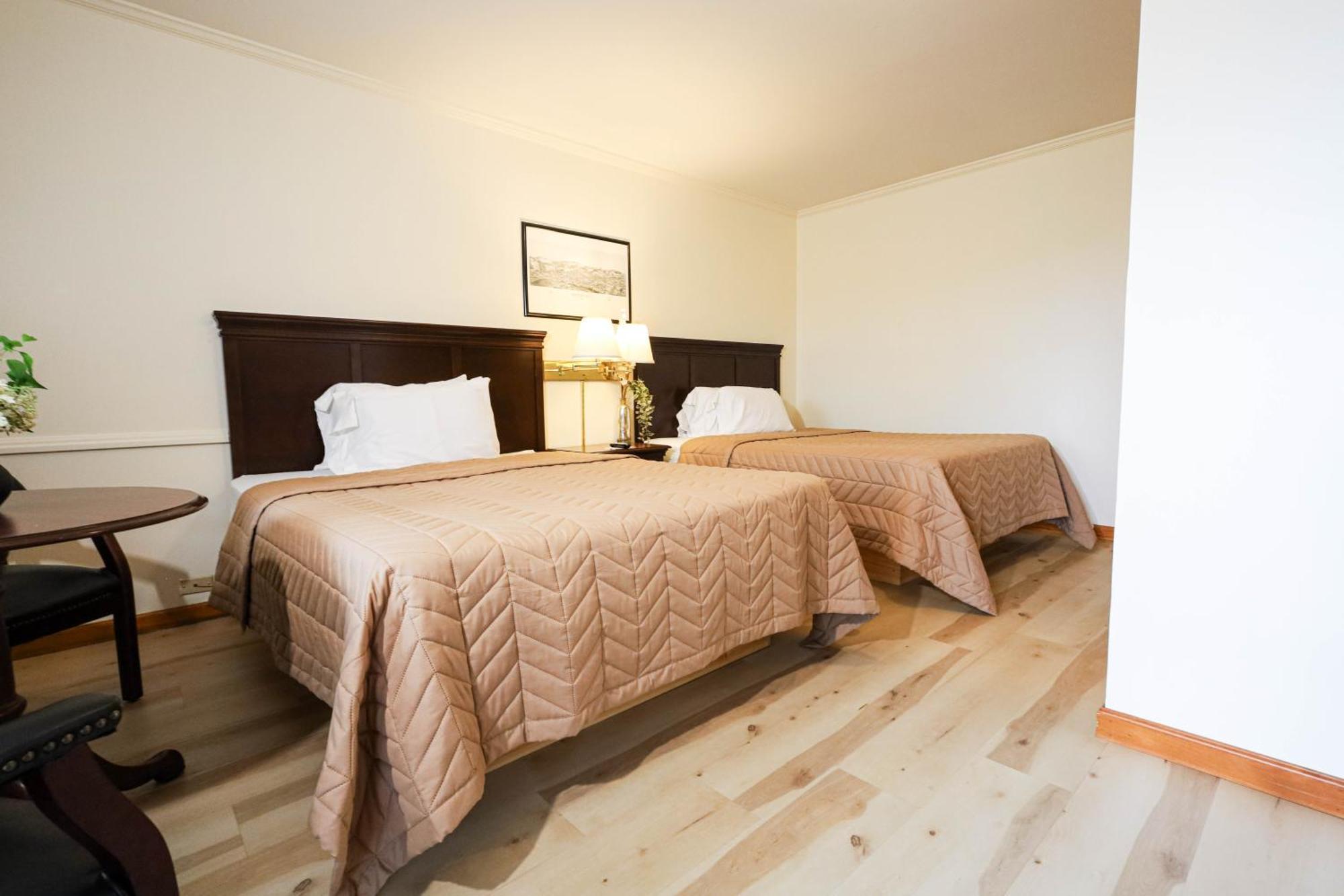 Chatham Travel Lodge Old Chatham Экстерьер фото