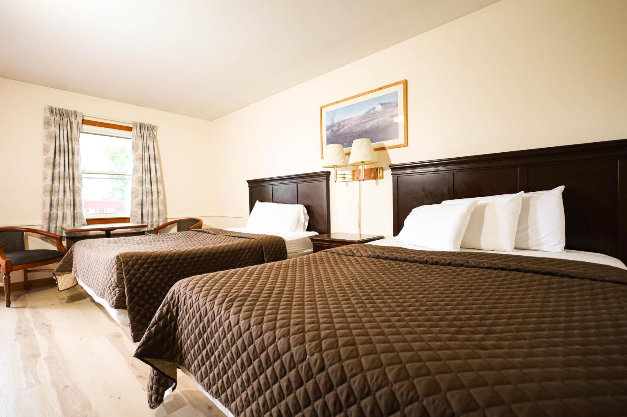 Chatham Travel Lodge Old Chatham Экстерьер фото